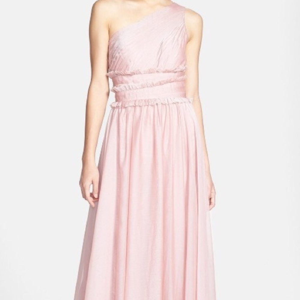 Monique Lhuillier pink chiffon formal dress